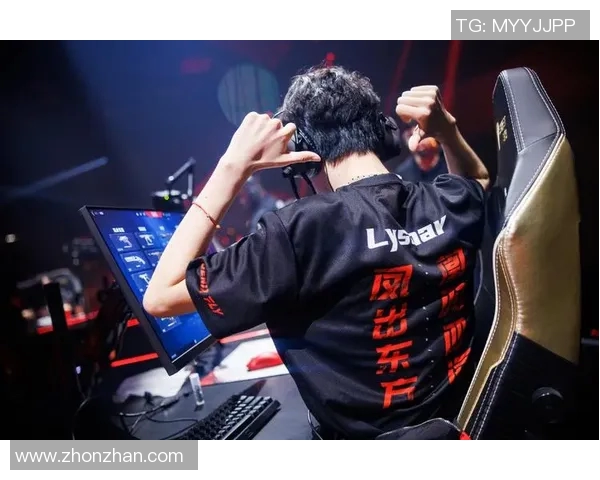 CSGO力量排名FPX创新高S15LOL战队表现引发热议与关注 CSGO力量排名FPX创新高S15LOL战队表现引发热议与关注